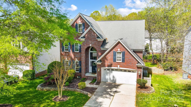 Property image 2 at 6519 Summertree Lane, Charlotte, NC 28270