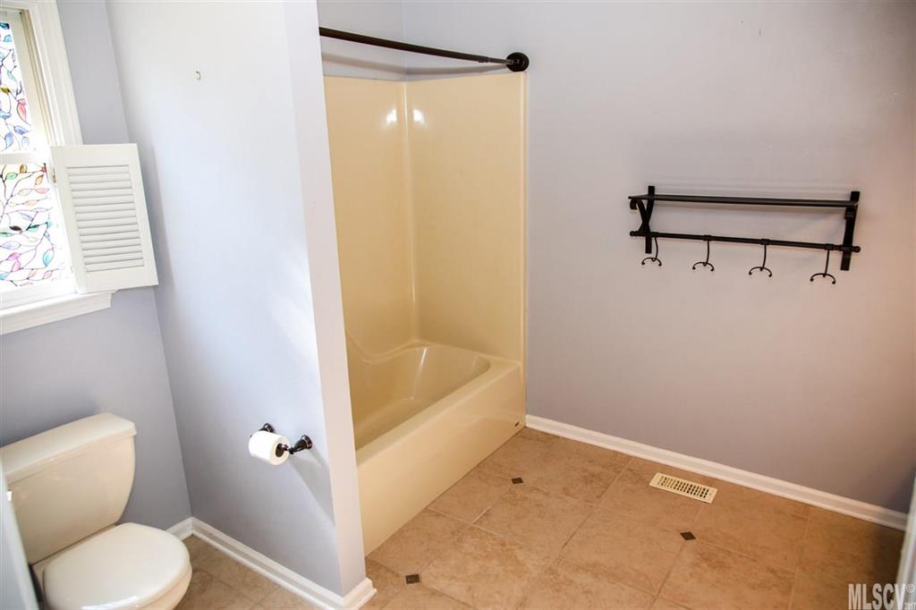 Property image 3 of 1344 Frances Court in Melrose Place, Hickory, NC 28602