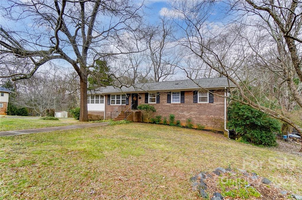 Property image 2 of 3528 Winterfield Place in Winterfield, Charlotte, NC 28205