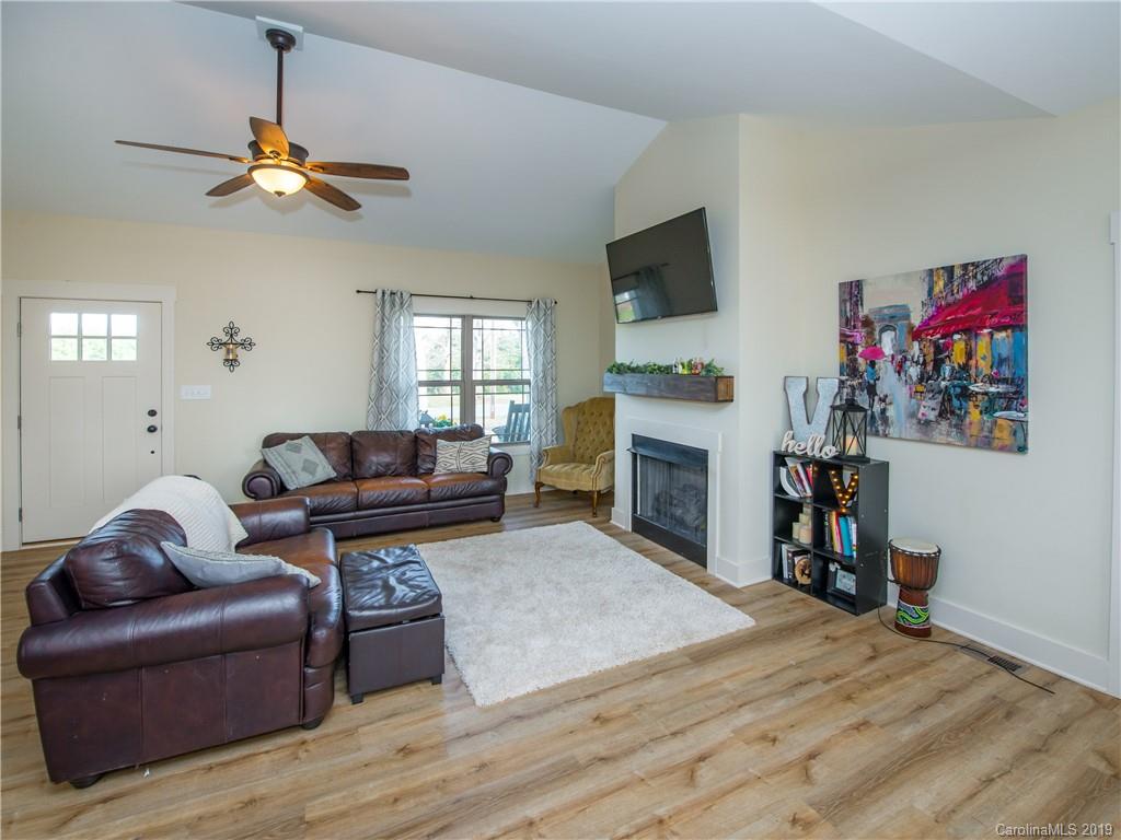 Property image 5 of 2912 Buffalo Shoals Road in Ivey Ridge, Maiden, NC 28650