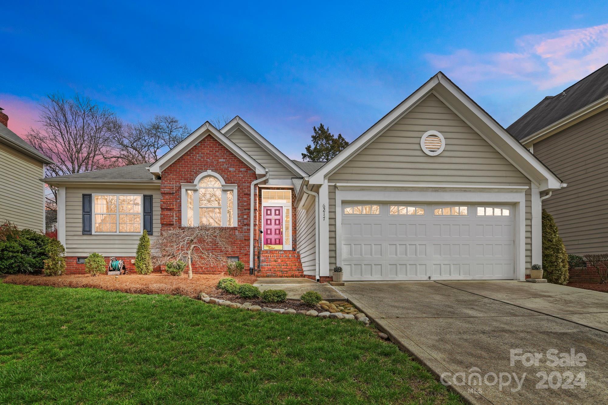 Property image 3 of 6217 Garamond Court in Providence Commons, Charlotte, NC 28270