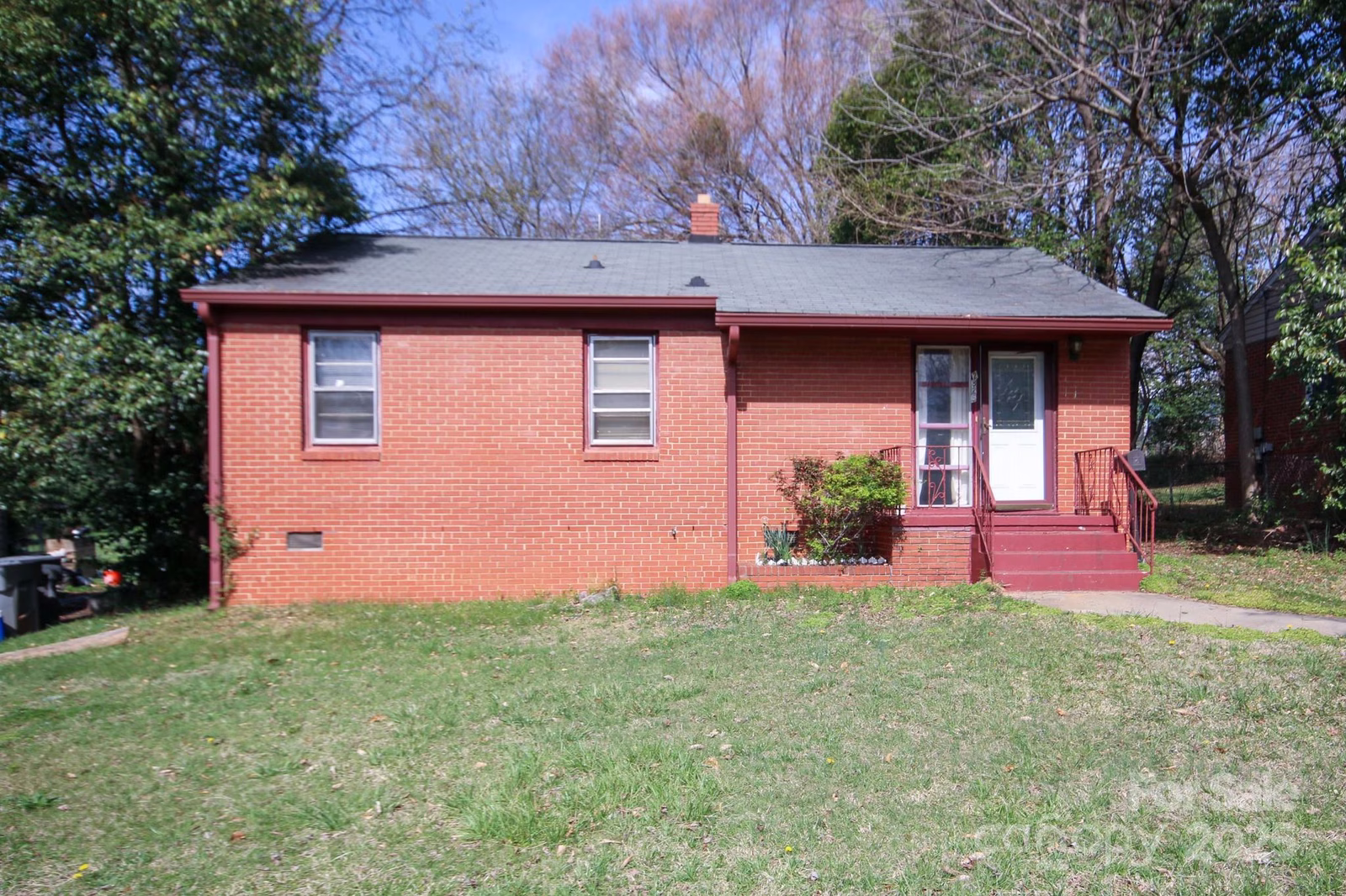 Property image 1 at 2825 Bancroft Street, Charlotte, NC 28206