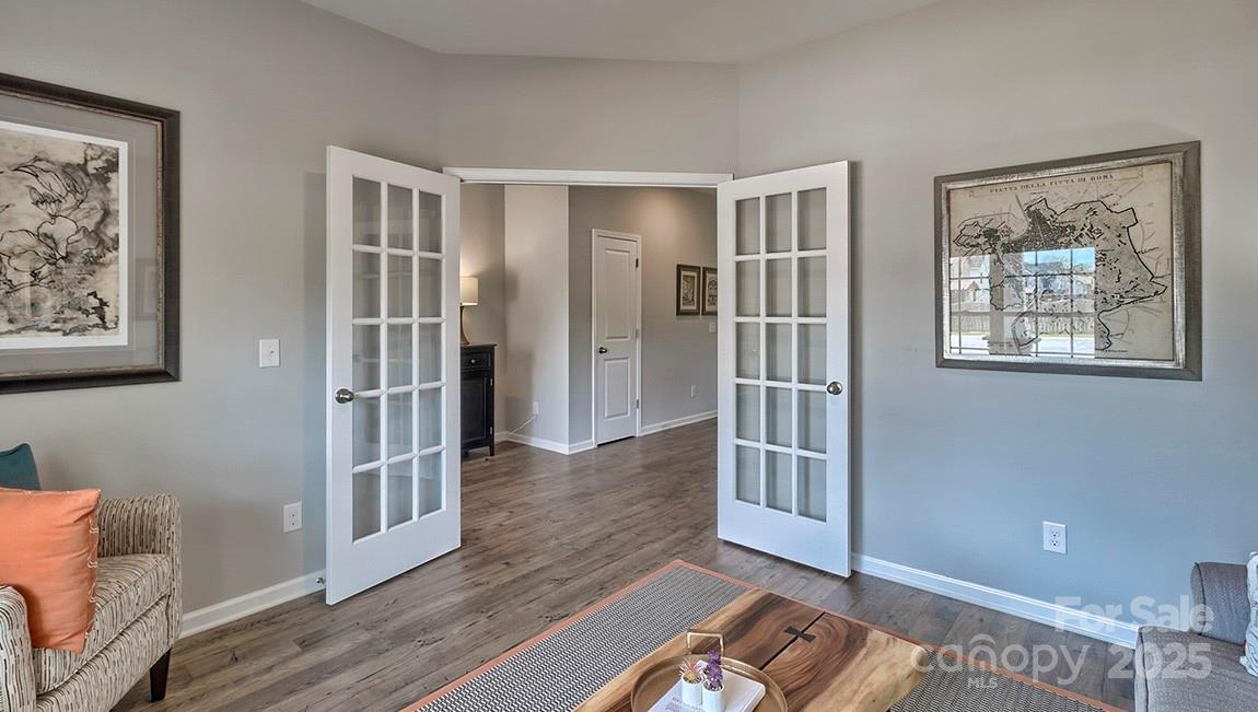 Property image 3 of 8073 Kennesaw Drive in Nolen Farm, Gastonia, NC 28056