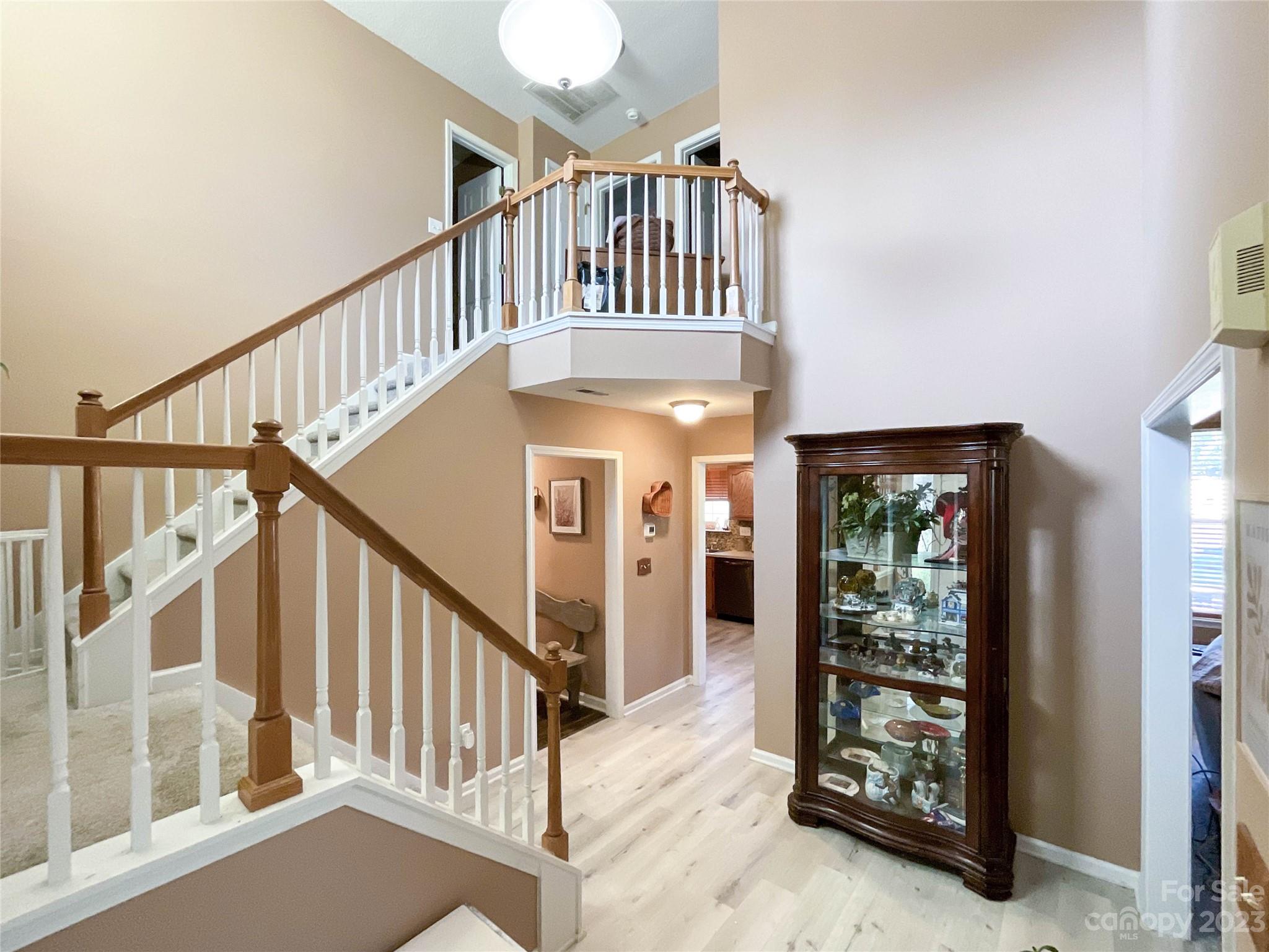 Property image 5 of 2016 Westminster Lane in Buckingham, Matthews, NC 28104