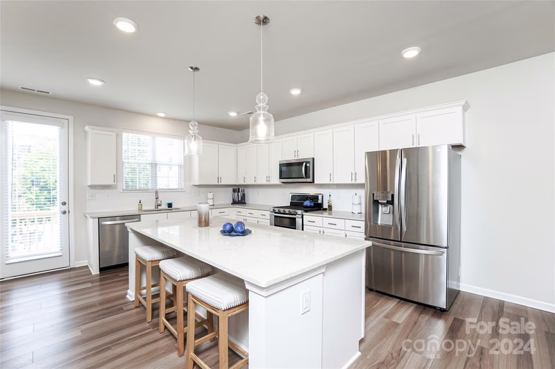 Property image 3 at 10109 Hemingway Place, Charlotte, NC 28227