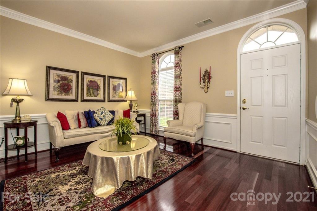 Property image 5 of 104 Morrison Cove Road in Morrison Cove, Mooresville, NC 28117