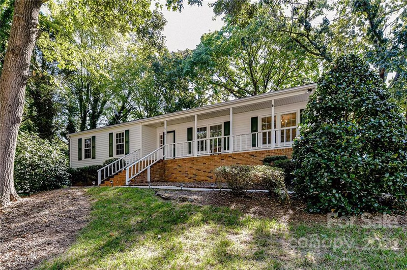 Property image 2 at 6719 Woodshed Circle, Charlotte, NC 28270