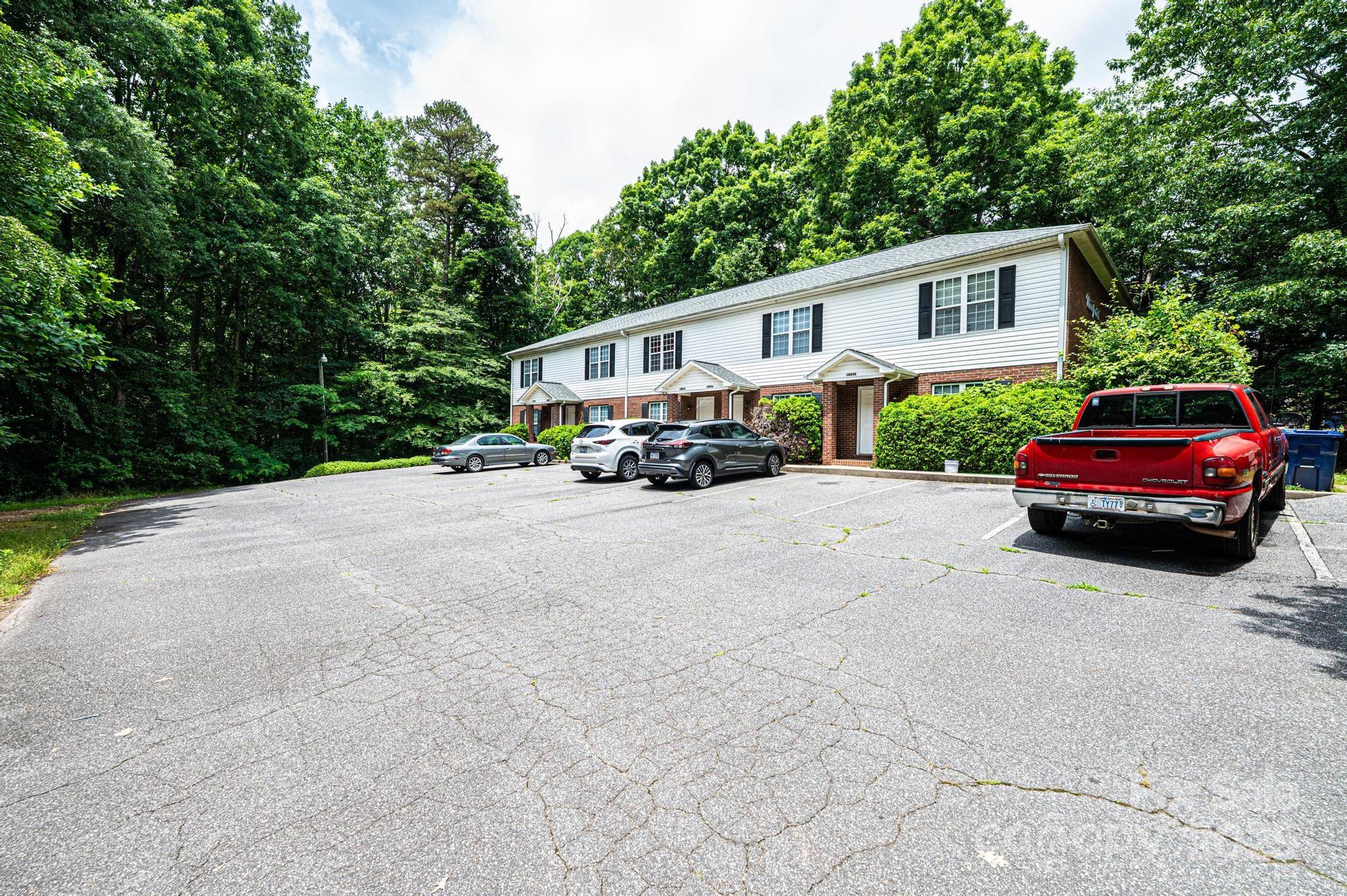 Property image 4 of 1009 22nd Street in Viewpoint Townhomes, Hickory, NC 28601