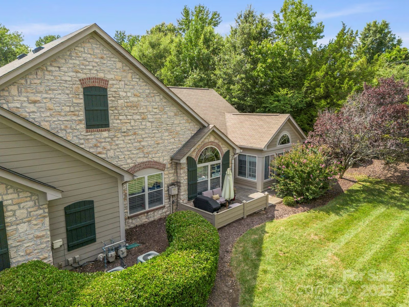 2459 Coltsview Lane