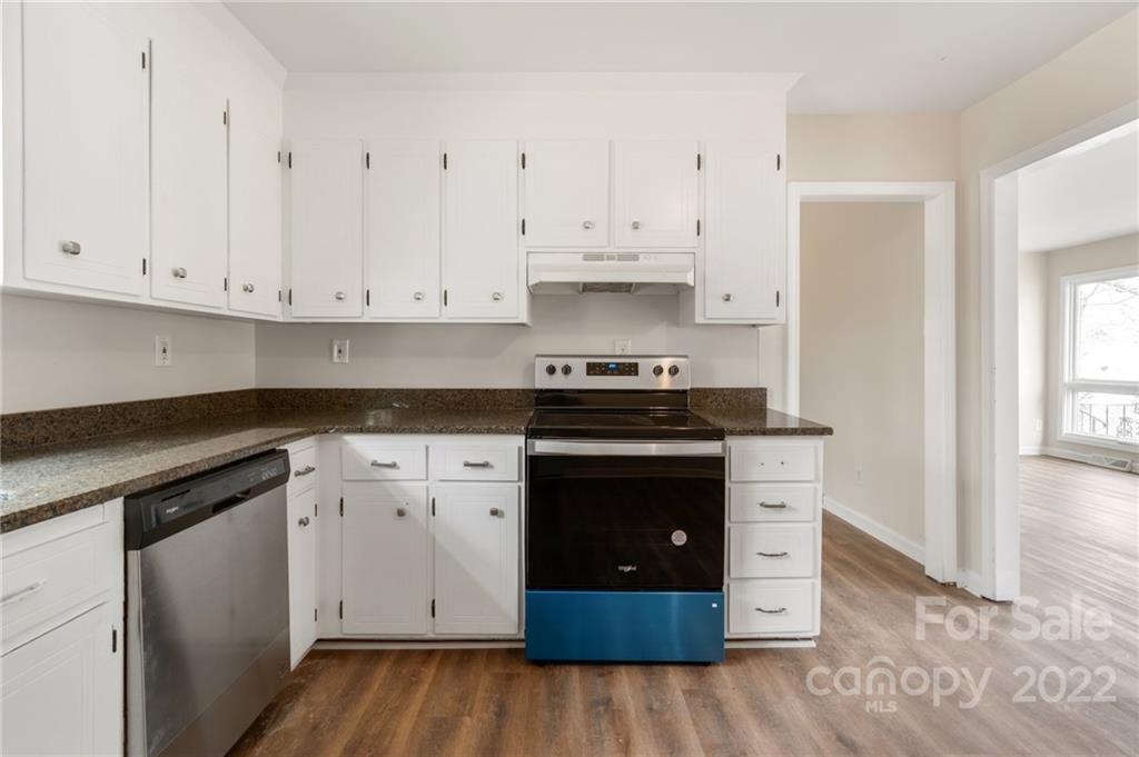 Property image 5 of 5601 Faulconbridge Road in Birnam Woods, Charlotte, NC 28227