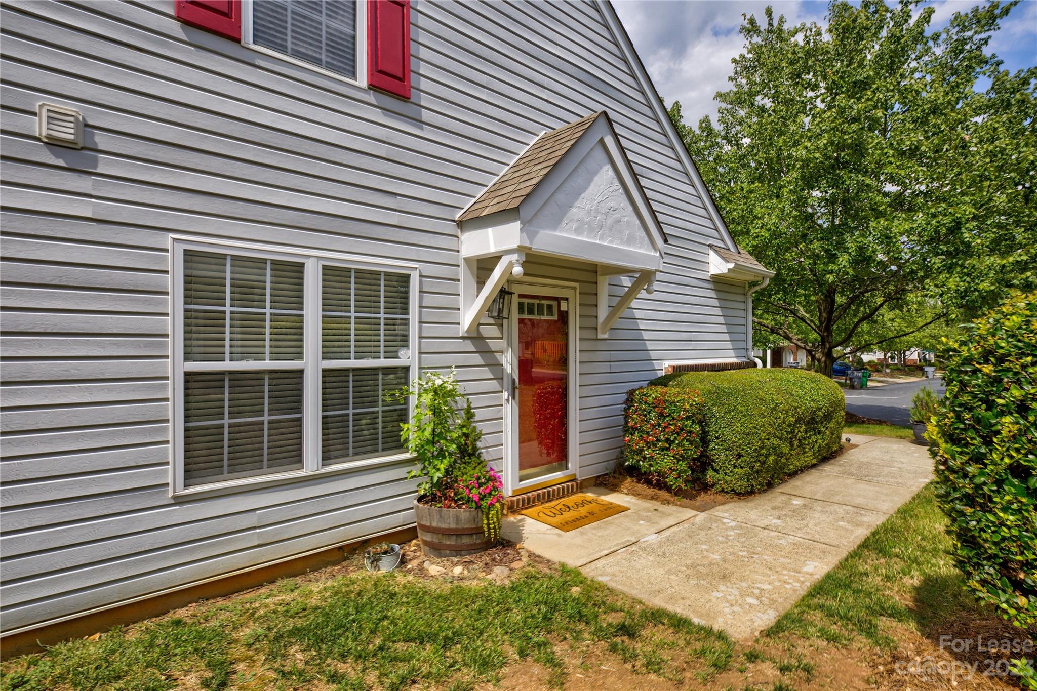Property image 5 of 9014 Roseton Lane in Southgate Commons, Charlotte, NC 28277