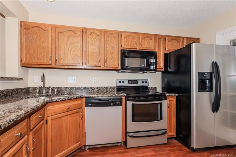 Property image 2 at 8245 Southgate Commons Drive, Charlotte, NC 28277
