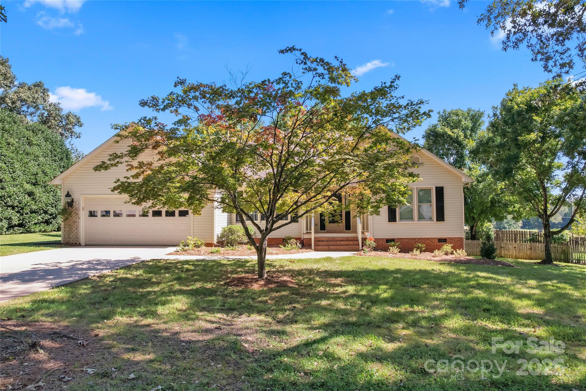 Property image 3 of 1706 Whitney Lane in Corbin Hills, Salisbury, NC 28146