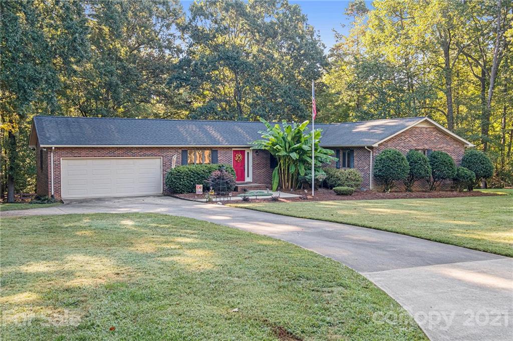 Property image 4 of 100 Willow Road in Westcliffe, Salisbury, NC 28147