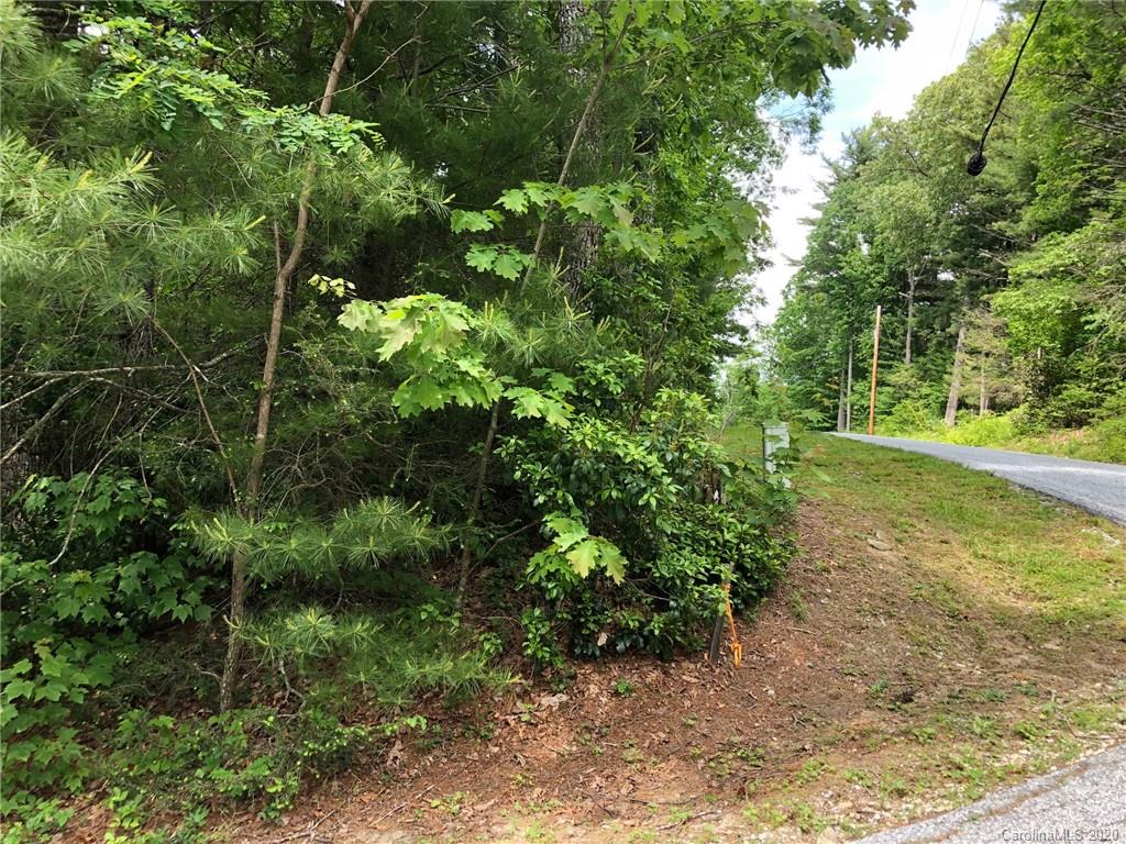Property image 5 of 90 Sunset Court in Whisper Lake, Sapphire, NC 28774