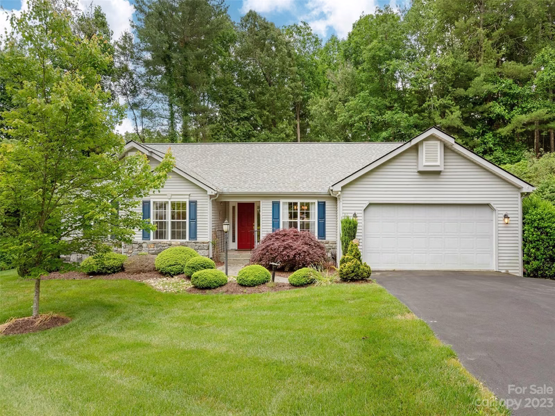 7 Pebble Beach Court
