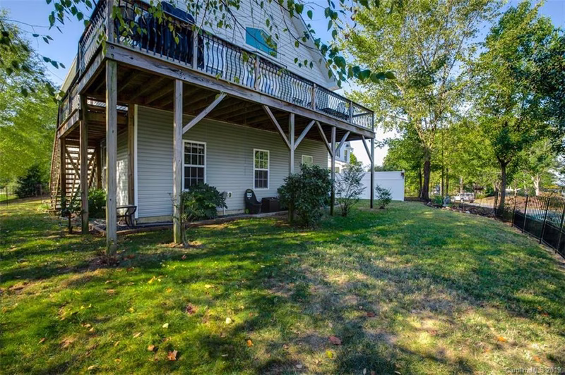 Property image 2 at 21333 Sandy Cove Road, Cornelius, NC 28031