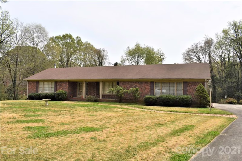 314 Linn Circle