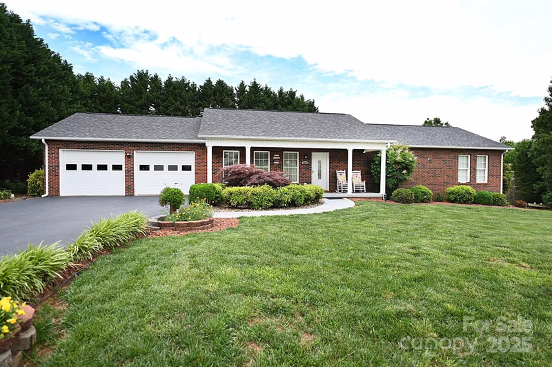 4646 River Run Circle
