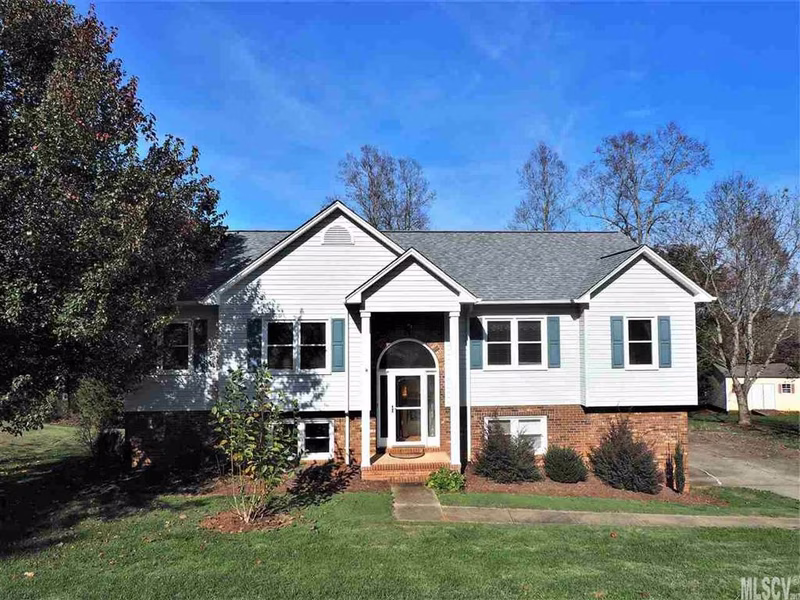 1323 Grady Lane