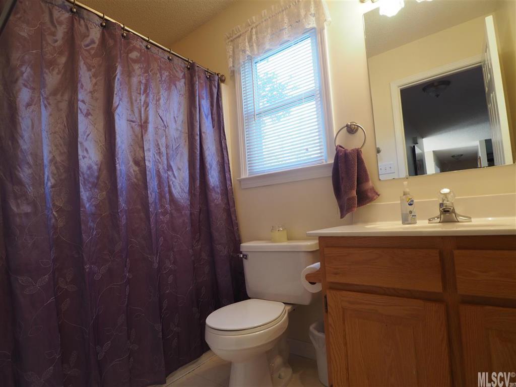 Property image 3 of 1323 Grady Lane in Melrose Place, Hickory, NC 28602