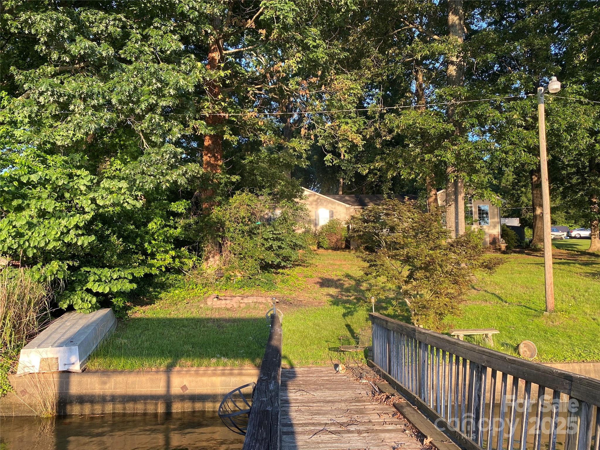 Property image 5 of 4927 Vagabond Lane in Mobile Home Estates, Sherrills Ford, NC 28673