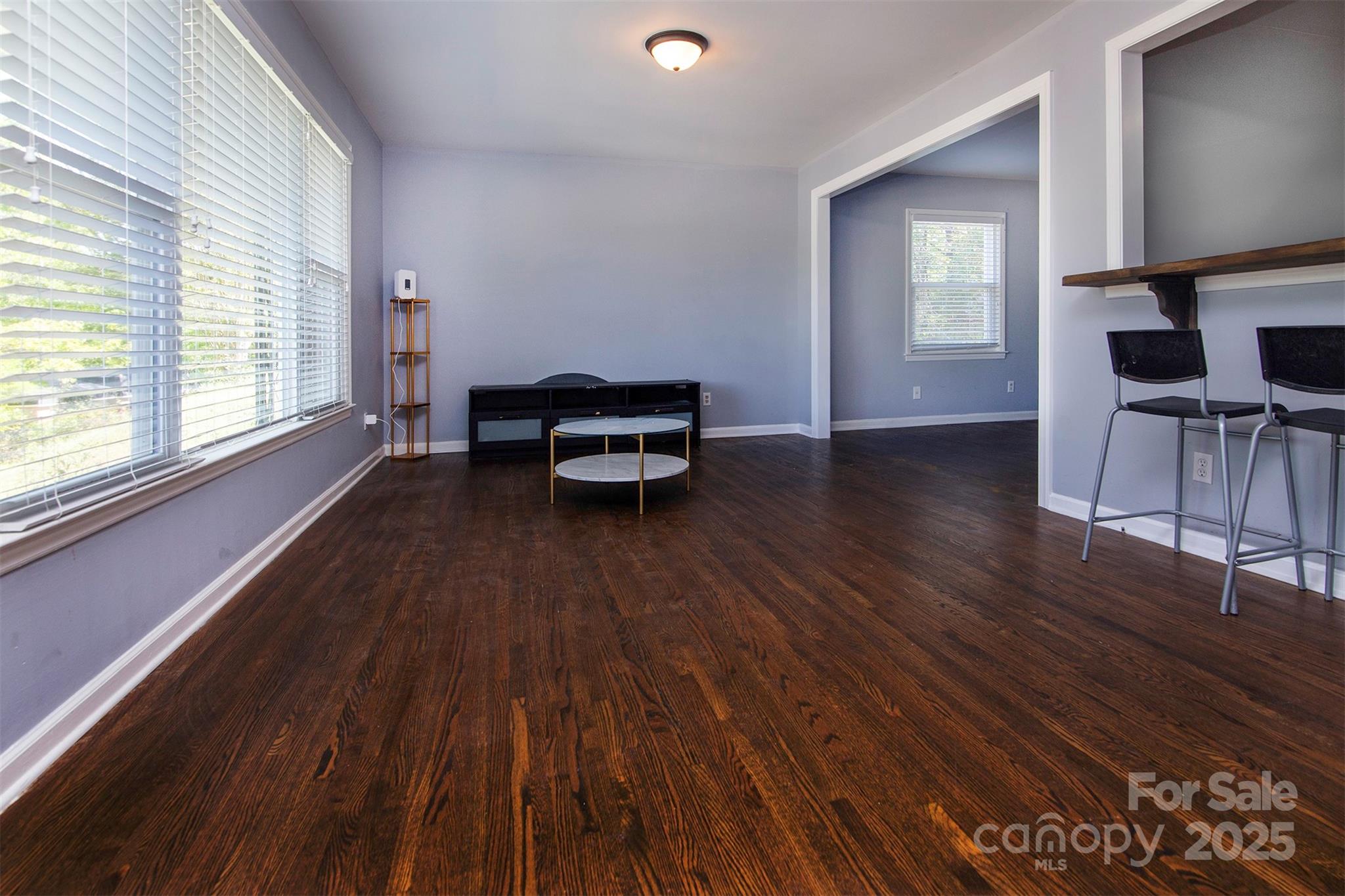 Property image 2 of 5610 Cherrycrest Lane in Montclaire, Charlotte, NC 28217