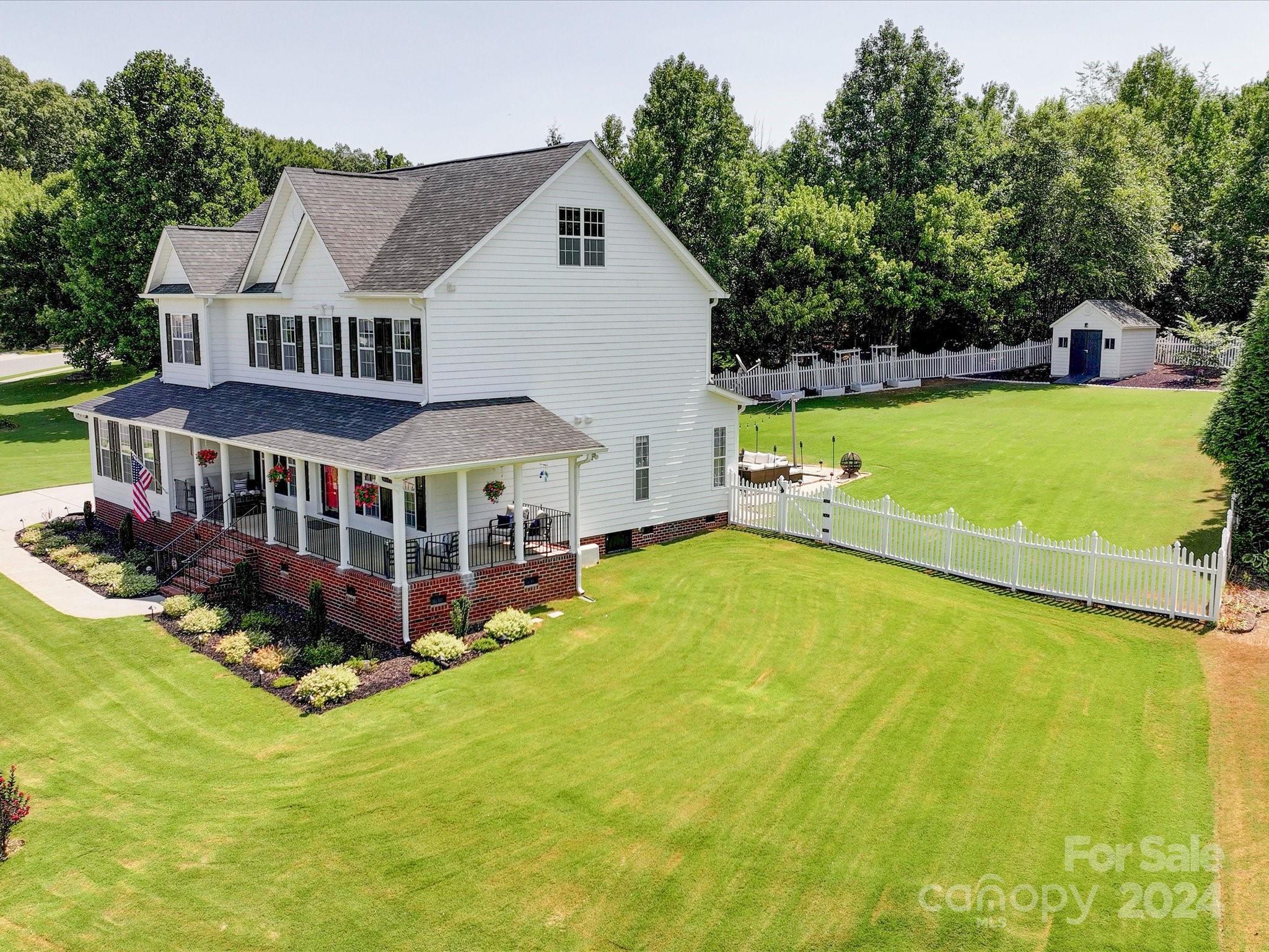 Property image 4 of 2226 Madeira Circle in Tuscany, Waxhaw, NC 28173