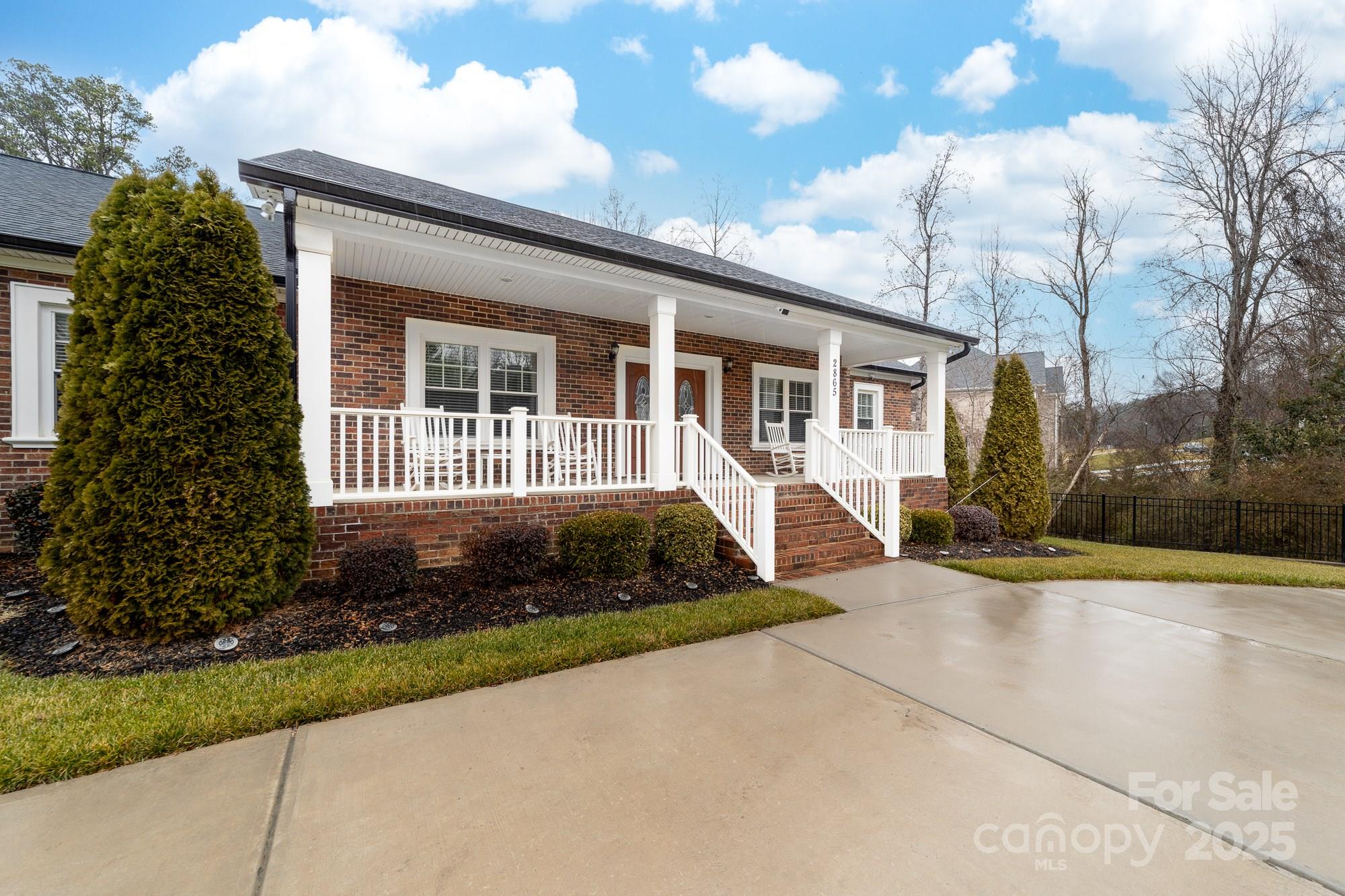 Property image 5 of 2865 Scarborough Court in Glenmoor, Gastonia, NC 28054