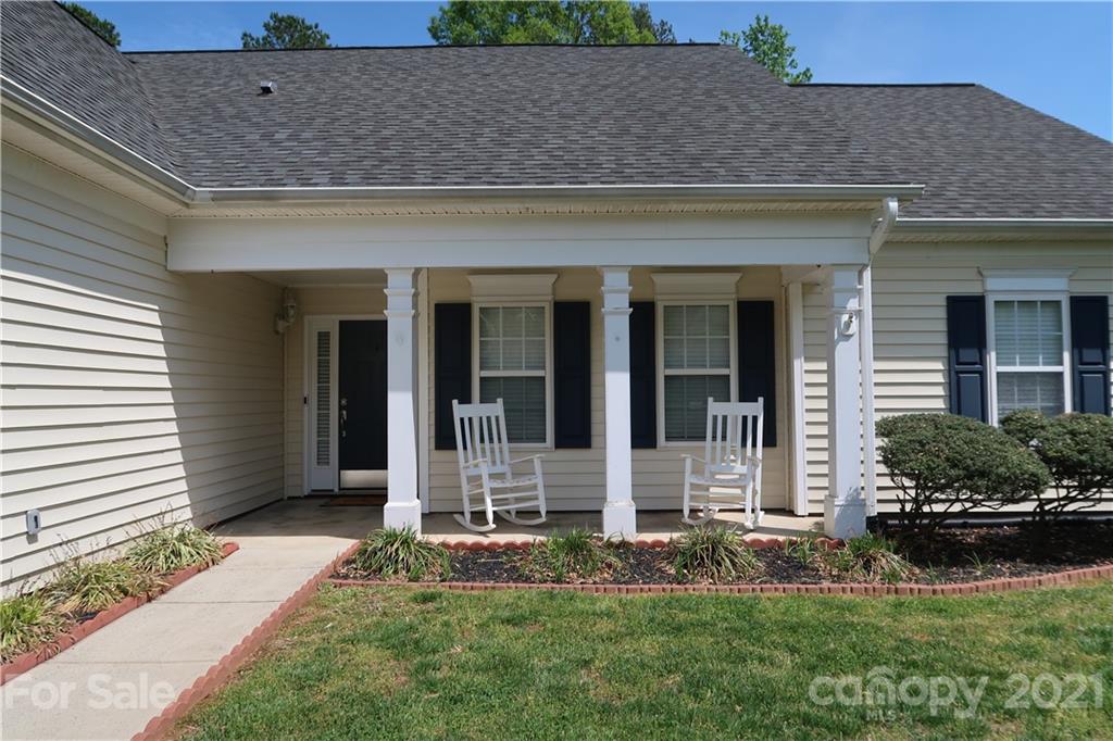 Property image 2 of 2416 Kings Farm Way in Oak Grove, Indian Trail, NC 28104