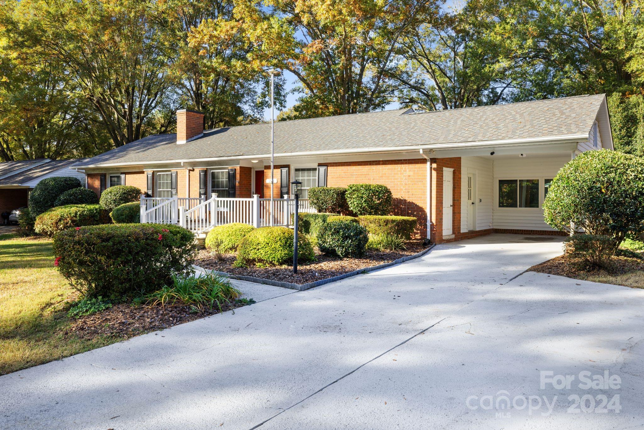 Property image 4 of 236 S Mccoy Road in Milford Hills, Salisbury, NC 28144