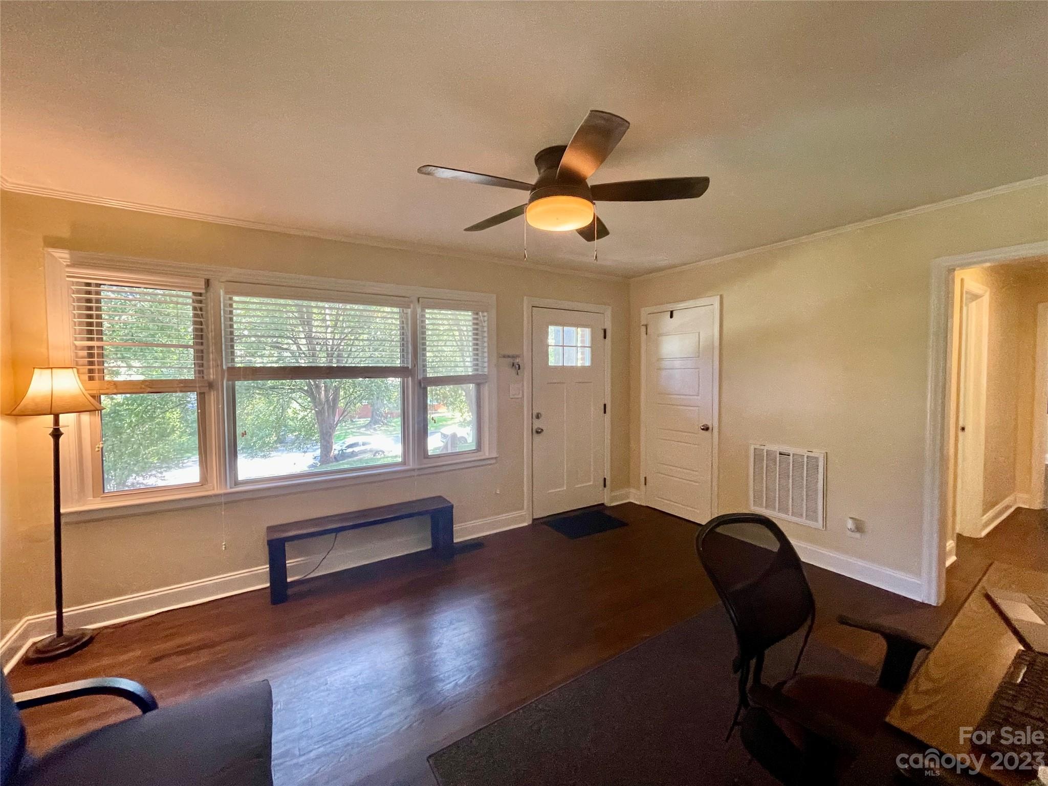 Property image 3 of 2224 Falmouth Road in Markham Village, Charlotte, NC 28205