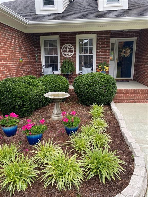 Property image 4 of 1447 Forge Creek Court in Colony Woods, Gastonia, NC 28054