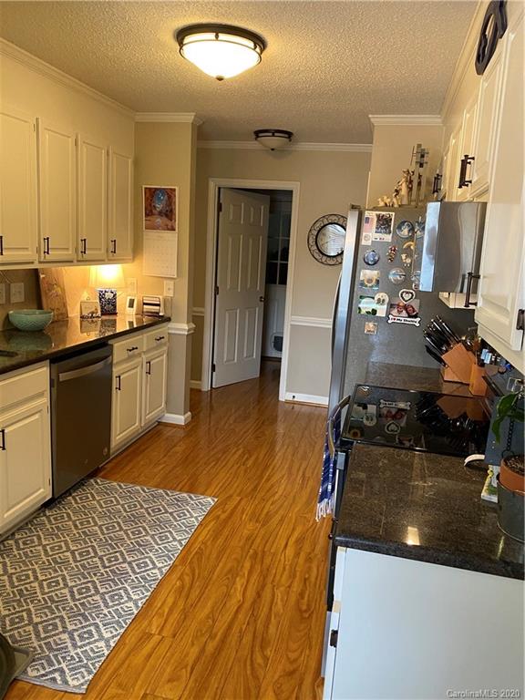 Property image 5 of 1447 Forge Creek Court in Colony Woods, Gastonia, NC 28054