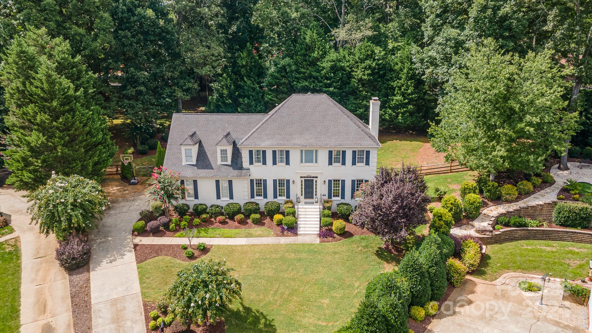 Property image 2 of 14803 Middlethorpe Lane in Wynfield, Huntersville, NC 28078