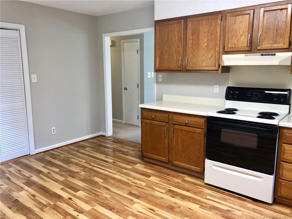 Property image 5 of 240 Mckendree Road in Brookridge Shores, Mooresville, NC 28117