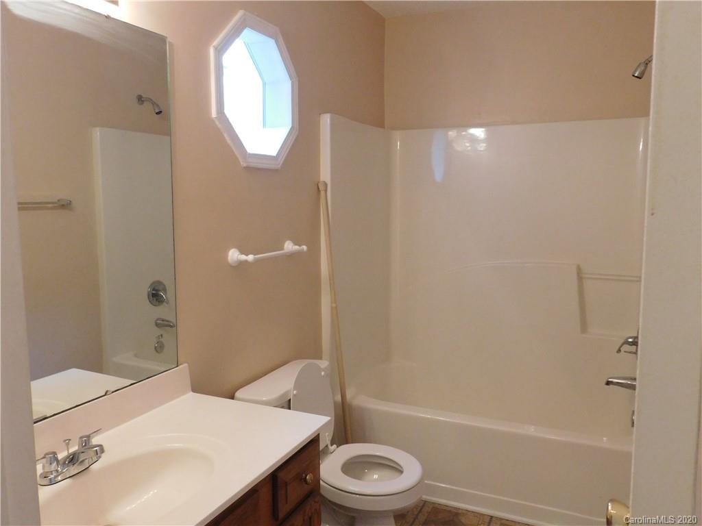 Property image 2 of 7800 Pelican Court in Pence Pond, Charlotte, NC 28227