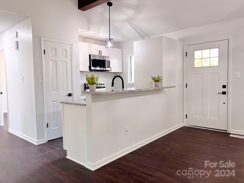Property image 4 at 5268 Stonewood Drive, Hickory, NC 28602