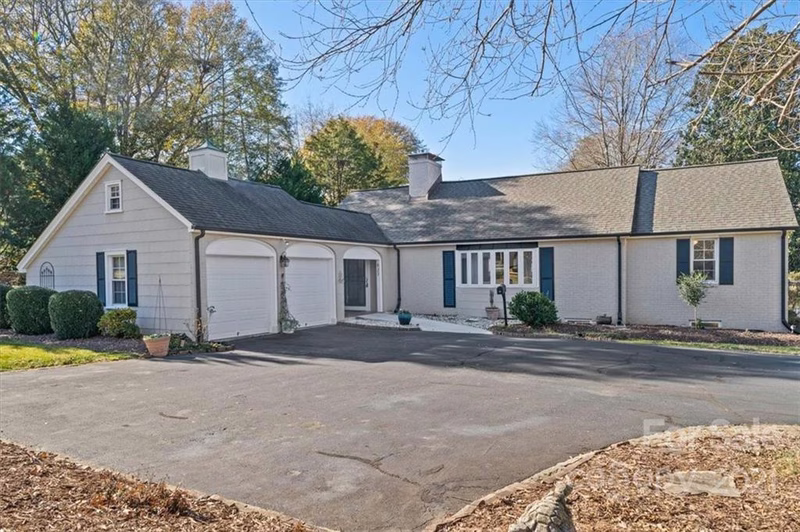 Property image 2 at 627 8th Street Drive, Hickory, NC 28601