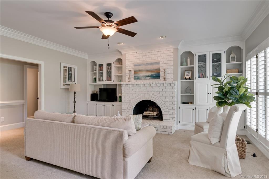 Property image 3 of 10115 Compton Lane in Green Farm, Huntersville, NC 28078