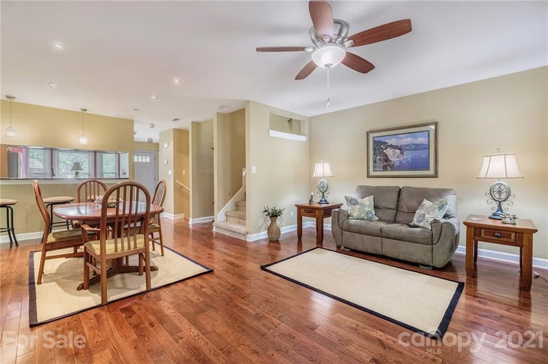 Property image 4 at 13820 Queens Harbor Road, Charlotte, NC 28278