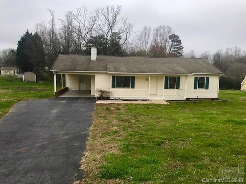 1654 Woodridge Cir