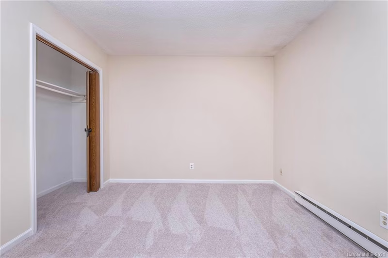 Property image 4 at 1000 Fontana Avenue, Charlotte, NC 28206