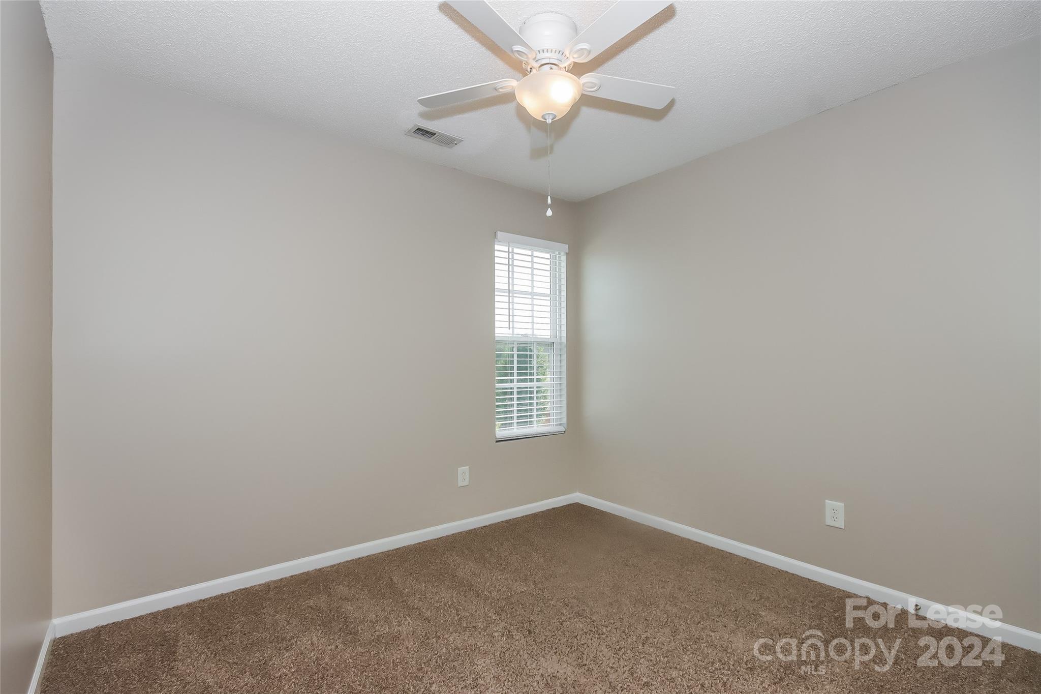 Property image 5 of 2110 Taras Trace Drive in Taras Trace, Statesville, NC 28625