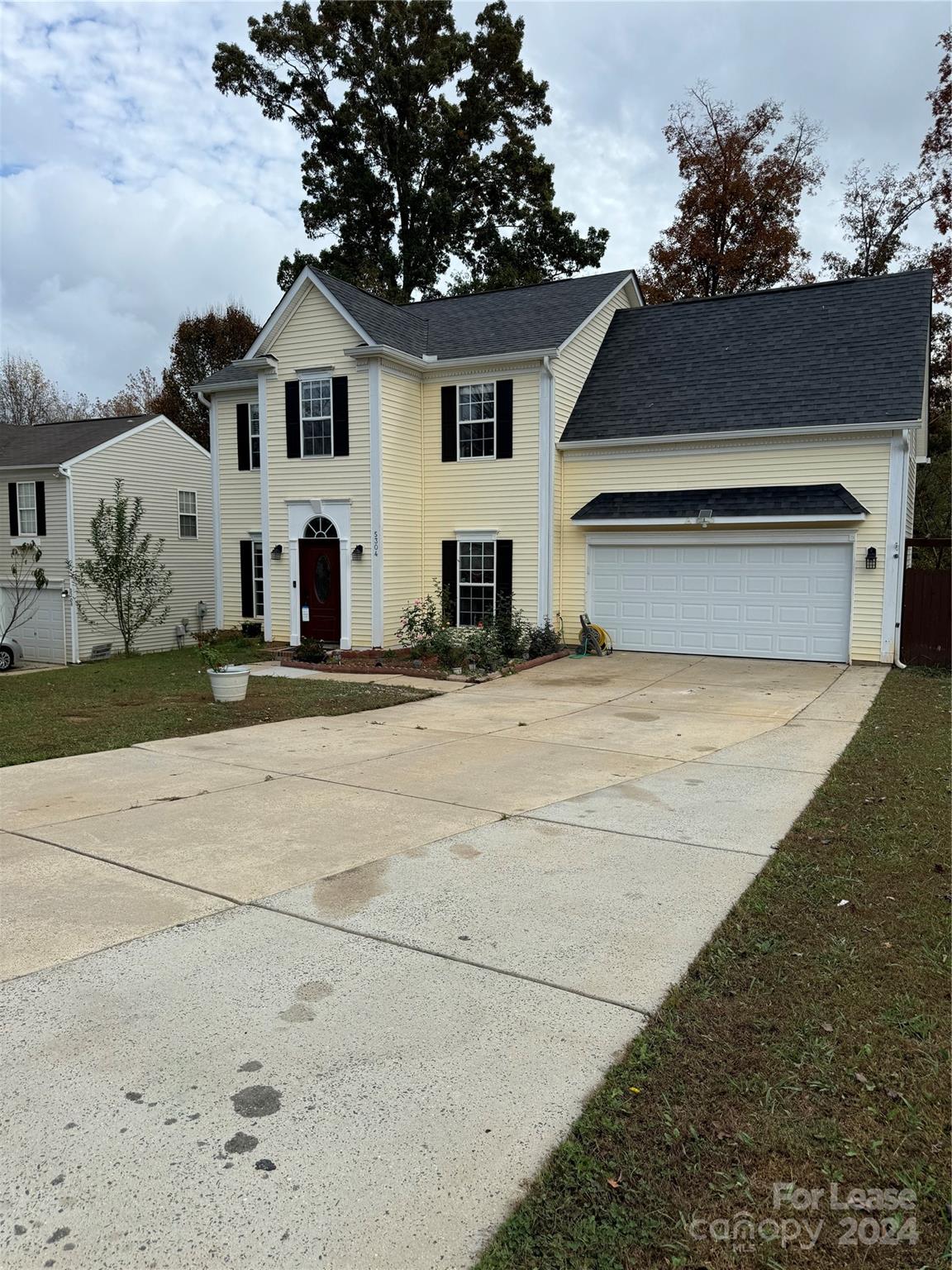 Property image 2 of 5304 Starflower Drive in Turtle Rock, Charlotte, NC 28215