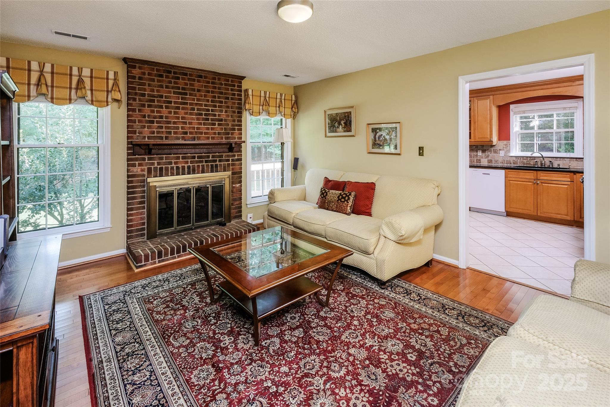 Property image 5 of 6010 Rexwood Place in Spring Valley, Charlotte, NC 28210