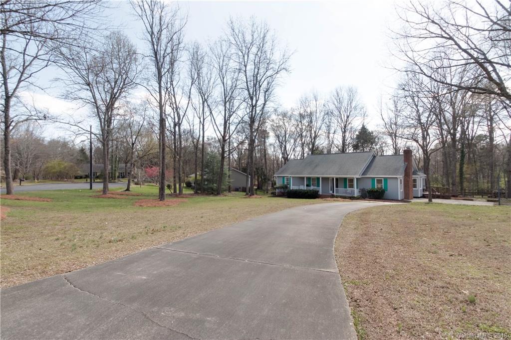 Property image 2 of 6515 Carmel Hills Drive in Carmel Hills, Charlotte, NC 28226