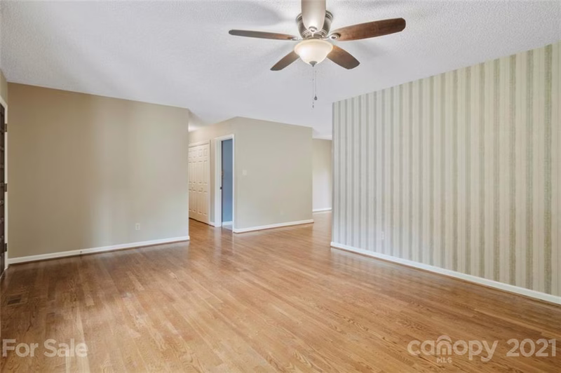 Property image 5 at 1667 Rolling Lane, Hickory, NC 28602