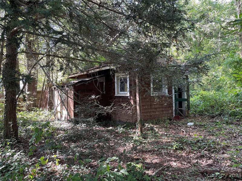 Property image 2 at 105 Pine Hill Drive, Swannanoa, NC 28778