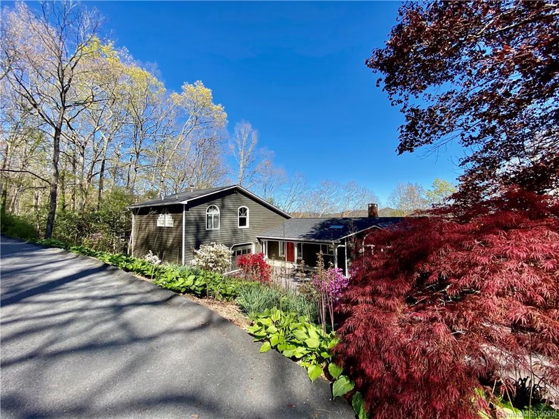 Property image 3 at 116 Lakeview Road, Spruce Pine, NC 28777